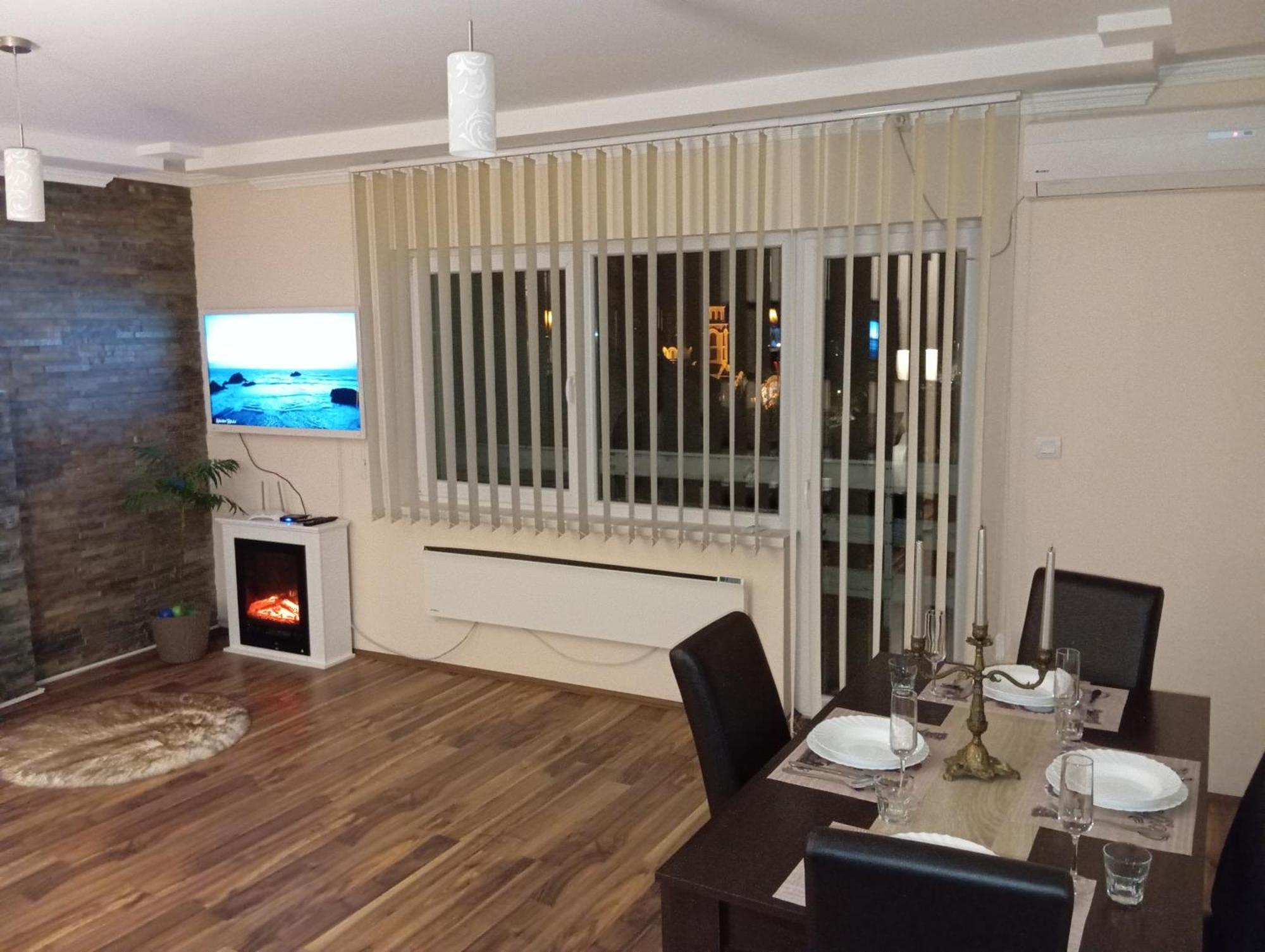 Apartman Dionis Sm Sremska Mitrovica Bagian luar foto
